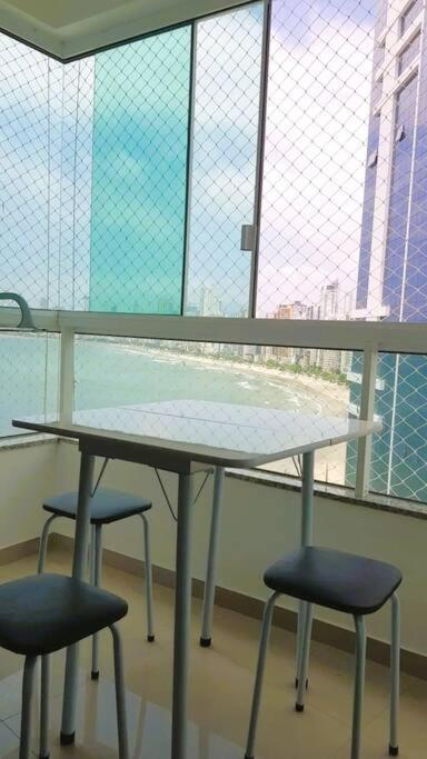 Piscina A Beira-Mar, Tranquilidade E Qualidade No Melhor De Bc Balneario Camboriu Exterior photo