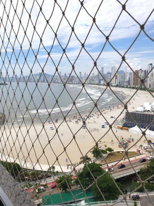 Piscina A Beira-Mar, Tranquilidade E Qualidade No Melhor De Bc Balneario Camboriu Exterior photo